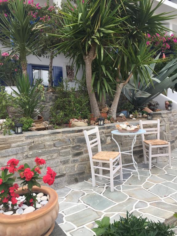 Anna'S Studio Piso Livadi Exterior photo