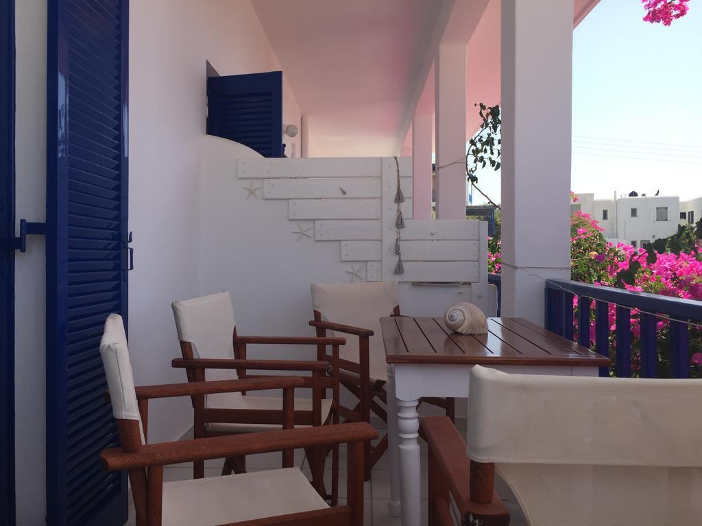 Anna'S Studio Piso Livadi Exterior photo