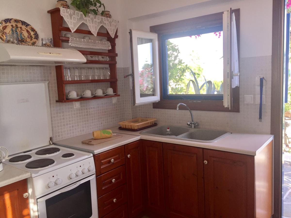 Anna'S Studio Piso Livadi Exterior photo