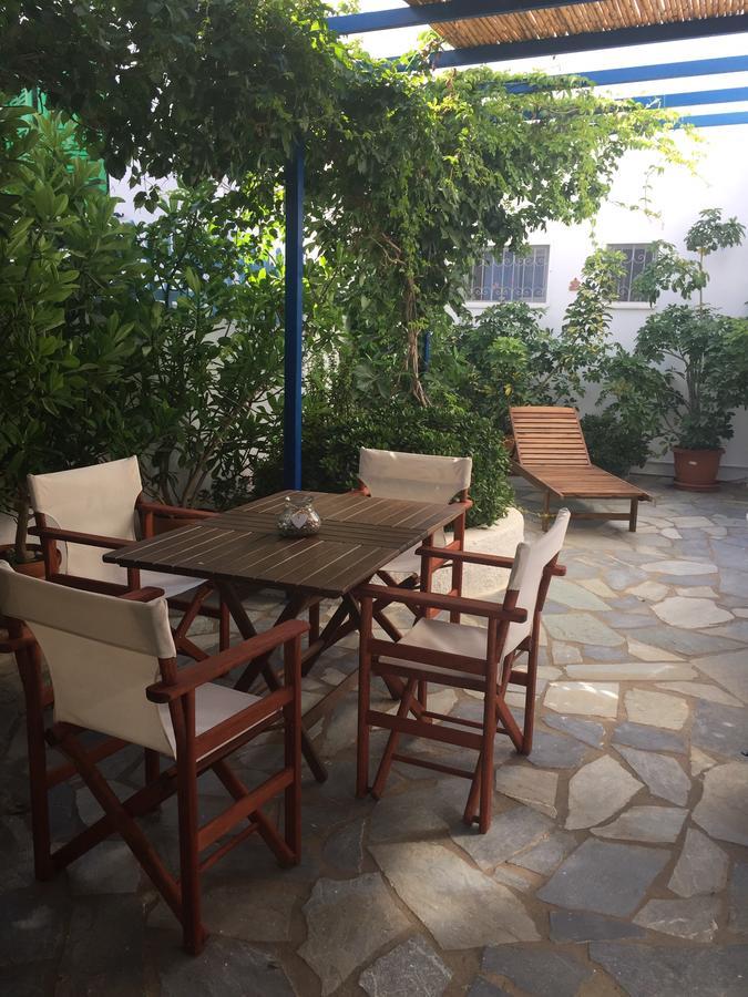 Anna'S Studio Piso Livadi Exterior photo
